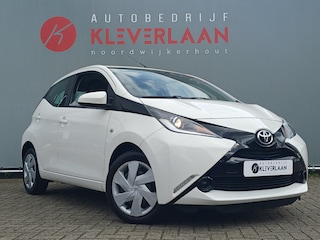 Toyota Aygo 1.0 VVT-i x-play | CRUISCONTROLE | CAMERA | AIRCO | Wij bieden ook financiering mogelijkheden aan.