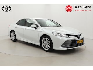 Toyota Camry 2.5 Hybrid Executive | Leder | Head-up display | JBL | Navigatie | Stoelverwarming | Dodehoek detectie | Keyless | Adaptive Cruise | Parkeersensoren voor/achter | Camera | 18 inch