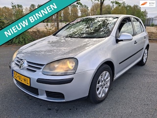Volkswagen Golf 1.6 FSI Comfortline 5 drs gewoon goedkoop rijden met lange apk