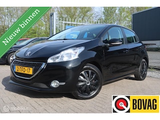 Peugeot 208 1.2 VTi Envy NAVI, CRUISECONTROL, CLIMA
