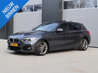 BMW 118i | M Sportpakket | Pano | Trekhaak | Orig. NL!