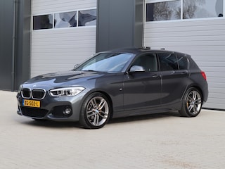 BMW 118i | M Sportpakket | Pano | Trekhaak | Orig. NL!