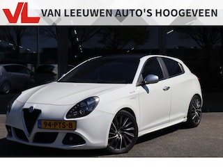 Alfa Romeo Giulietta 1.4 T Distinctive | Nieuw binnen | Cruise | Clima | Leder
