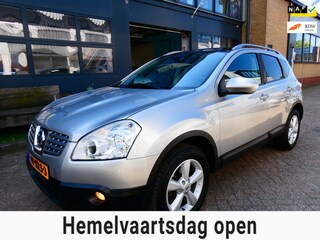 Nissan Qashqai 1.6i 114pk Clima Cruise Navi Trekhaak 1200kg. Panorama