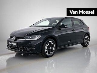 Volkswagen Polo 1.0 TSI R-Line Edition 95 PK | Panoramadak | IQ Lights | Apple Carplay | Climate control | Stoelverwarming | Dodehoek sensoren | Camera | Android Auto | Digital cockpit | 16" Lichtmetalen velgen |