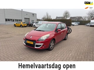 Renault Scénic 1.4 TCE 131pk Clima Cruise Navi Trekhaak 1300kg.