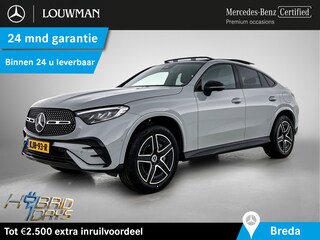 Mercedes-Benz GLC 300 e 4MATIC AMG Plug-In Hybride AMG Line | Night Pakket | Trekhaak | Panorama Schuif-Kanteldak | Stur en Stoelverwarming. Inclusief 24 maanden Mercedes-Benz Certified garantie voor Europa.