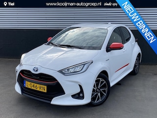 Toyota Yaris 1.5 Hybrid Dynamic Navigatie, Smart Key, LMV, NL-auto, Achteruitrijcamera, Adaptieve cruise control, LED, Volledige historie