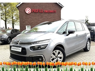 Citroën C4 SpaceTourer 7-Persoons 130 Pk Benzine * Navigatie * Keyless Start * DAB Radio * Climate & Cruise Control * L.M. Velgen & Michelin * Achteruitrij Parkeer Camera * Vingerhoets; Vierde Generatie Eersteklas Service. Al meer dan 100 jaar een begrip in de Brabantse Kempen.