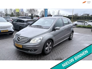 Mercedes-Benz B-klasse 200 Turbo 193pk LPG Automaat Airco Schuifdak Trekhaak 1500kg.