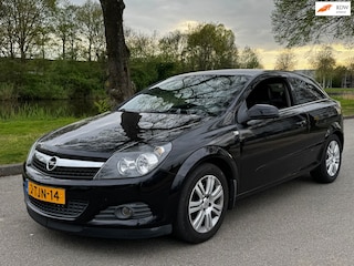 Opel Astra GTC 1.6 Sport
