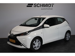 Toyota Aygo 1.0 VVT-i x-play 5D | Airco | Cruise Control | Bluetooth | Camer