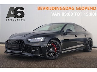 Audi A5 Sportback 2.9 TFSI RS 5 Quattro 450PK Fabrieksgarantie Black Optic Virtual Cockpit Laser LED B&O HUD Panoramadak Nappa Leder Massage Carbon Inleg Alcantara Stuur 360 Camera Dealer Onderhouden 20 inch LMV Stuur & Stoelverwarming Dynamic Pack