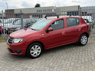 Dacia Sandero 0.9 TCe Lauréate 90PK! NL AUTO NAP! Airco l NAVI l Elek pakket l Trekhaak ! 1e eigenaar l Dealer OH!