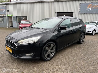 Ford Focus Wagon 1.0 Titanium/ NAVI / STOELVERW.