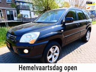 Kia Sportage 2.0 CVVT 142pk Clima Cruise Leder Schuifdak Trekhaak 1400kg.