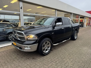 Dodge Ram 1500 5.7 V8 4x4 Crew Cab 5'7 Laramie | 4 AWD |  LPG -G3 installatie | Automaat | Lederen bekleding | Schuif/ kanteldak | Cruise control | Navigatie | Achteruitrijcamera | Elektrische ramen | Airco | APK tot 31-10-2026 |