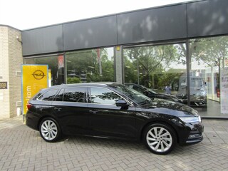 Skoda Octavia Combi 1.5 TSI 150 pk NAVI ECC L.M. BLUET. LED KOPL.