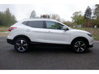 Nissan Qashqai 1.2 DIG-T 115pk Xtronic N-Con.-PAN.DAK-360 GR. CAMERA-BOVAG