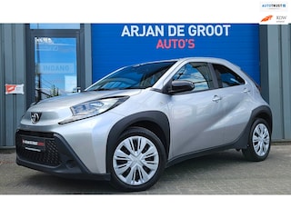 Toyota Aygo 1.0 VVT-i AUTOMAAT ACC Camera Carplay® veel opties! Dealer onderhouden