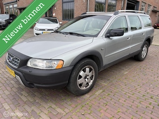 Volvo XC70 2.5 T Momentum - Cross Country