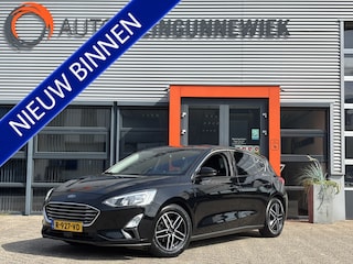 Ford Focus 1.0 EcoBoost Titanium Business / Stoel, stuur en voorruitverwarming / Cruise Control / navi / Applecarplay/Androidauto /