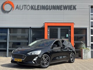Ford Focus 1.0 EcoBoost Titanium Business / Stoel, stuur en voorruitverwarming / Cruise Control / navi / Applecarplay/Androidauto /