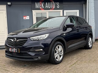Opel Grandland X 1.2 Turbo Business Executive