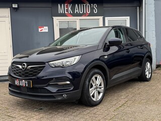 Opel Grandland X 1.2 Turbo Business Executive