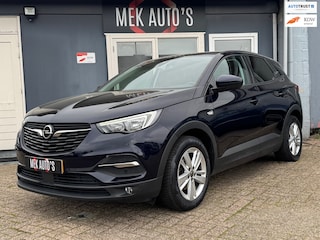 Opel Grandland X 1.2 Turbo Business Executive