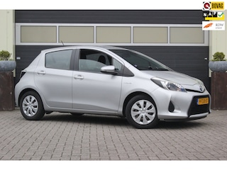 Toyota Yaris 1.5 Full Hybrid Aspiration Trekhaak Camera