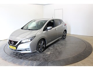 Nissan Leaf N-Connecta 40 kWh HV Accu Storing € 6500.- Excl BTW