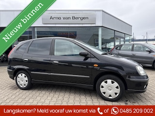 Nissan Almera Tino 1.8 Tekna, climatronic, navi, trekhaak, achteruitrijcamera, trekhaak, nette auto met een nieuwe APK.