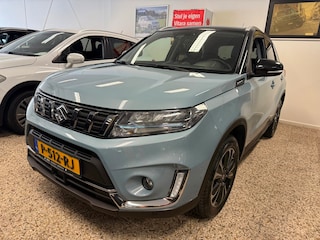 Suzuki Vitara 1.4 Boosterjet Style Smart Hybrid | Navi | Carplay | Trekhaak |10 jaar garantie!