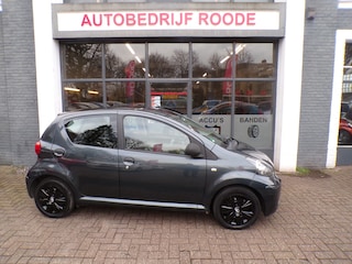 Toyota Aygo 1.0-12V 5-Drs Comfort AIRCO,NIEUWE APK !! ''ZONDAG OPEN''