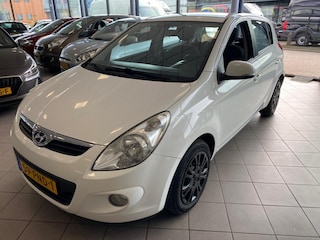 Hyundai i20 1.2i i-Motion AIRCO NW APK BJ 2011 !!!