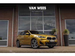 BMW X2 sDrive18i High Executive M-sport | 2e eigenaar | Driving Assistant | Panoramadak | 19 inch | Keyless entry | Head-up | Shadow line | HiFi audio | Stoelverwarming | Alcantara