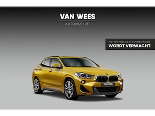 BMW X2 sDrive18i High Executive M-sport | 2e eigenaar | Driving Assistant | Panoramadak | 19 inch | Keyless entry | Head-up | Shadow line | HiFi audio | Stoelverwarming | Alcantara