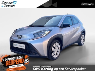 Toyota Aygo 1.0 VVT-i MT Play Airco | 4 seizoen banden | Achteruitrij camera |Adaptieve cruise control| Metallic lak | 1ste eigenaar | Zeer netjes