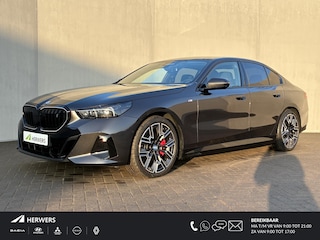 BMW i5 XDrive40 M Sport Edition 84 kWh 4WD / SOH 97,2% / VOL LEDER / Fabrieksgarantie t/m 04-2028 / Elektrische Trekhaak (1500KG) / Comfort Pack / Innovation Pack / M Sportpakket Pro / Travelpack /