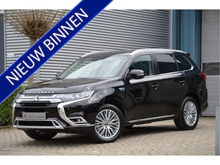 Mitsubishi Outlander 2.4 PHEV Instyle LED | CAMERA | CAR PLAY | STOELVERWARMING