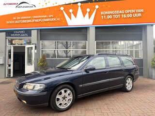 Volvo V70 2.4 T Geartronic Trekhaak,Clima Bj 2000 Leuk beginner auto !!