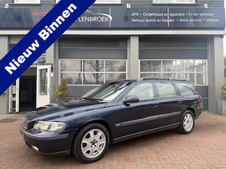Volvo V70 2.4 T Geartronic Trekhaak,Clima Bj 2000 Leuk beginner auto !!