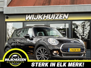 Mini Cooper 1.5 Automaat met Panorama dak !!! Leder !!! Vol opties !!!