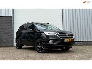 Ford Kuga 1.5 Titanium AUTOMAAT PANO STOEL+STUURVERW BLACK EDITION