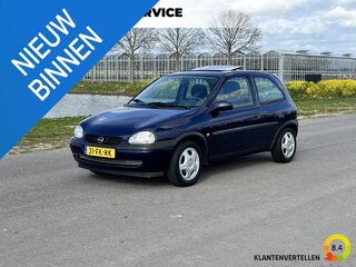 Opel Corsa 1.2i-16V Strada Cool Schuifdak, met nieuwe APK!
