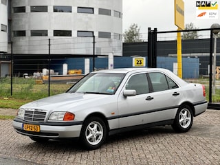 Mercedes-Benz C-klasse 180 Sport/AUTOMAAT/APK 02-05-2027|INRUILTJE