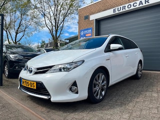 Toyota Auris Touring Sports 1.8 Hybrid Lease