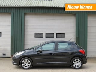 Peugeot 207 1.6-16V XT
