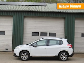 Peugeot 2008 1.2 PURETECH ALLURE